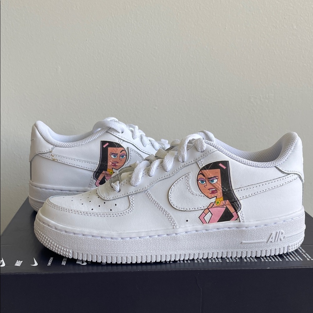 Nike Air Force 1 Danny Phantom Paulina Sneakers